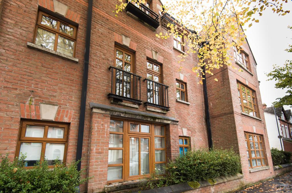 Big Fish Homes - The Cloisters Belfast Bagian luar foto